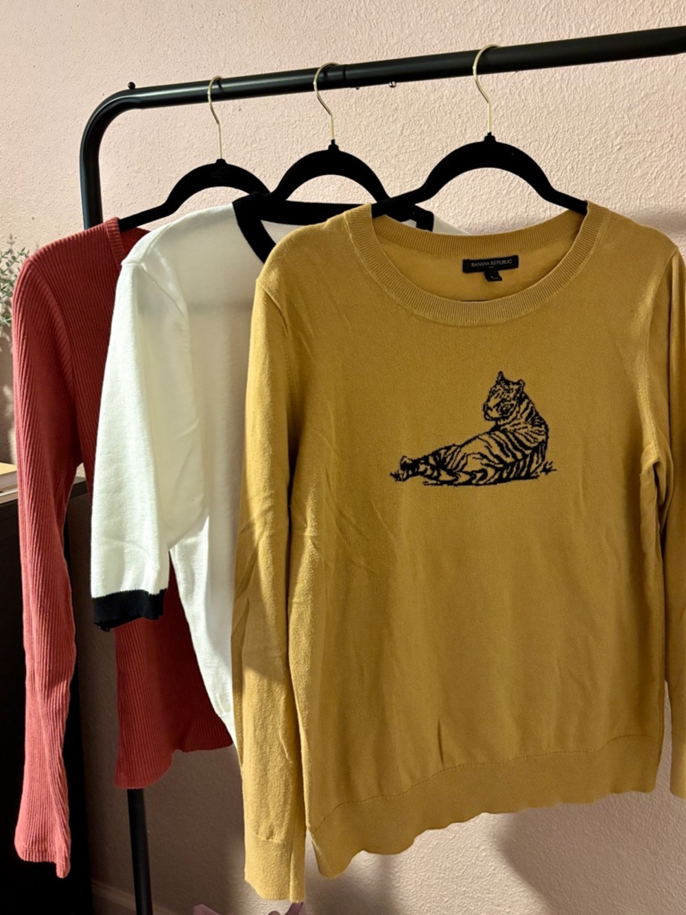 Size L Sweater Bundle - 6 Banana Republic & Old Navy Sweaters and Ribbed Shirts